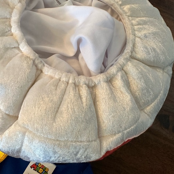 Toad (super mario bros) mushroom hat and vest - Picture 4 of 6